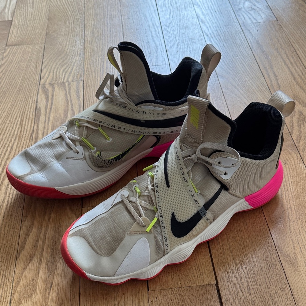 Men’s Nike Volleyball sneakers